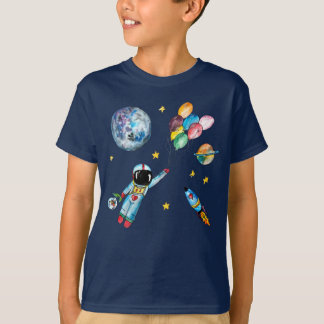 Camiseta Astronauta Arco-Íris Balões do Espaço em Foguete A