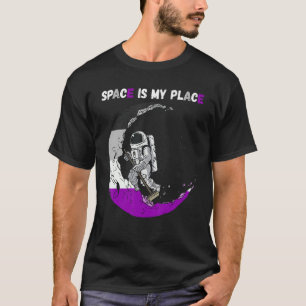 Camiseta Astronauta Assexual Lua Limpando Espaço de Asexual