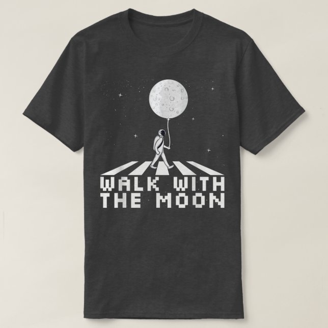 Camiseta Astronauta Caminha Com A Camisa-Lua (Frente do Design)