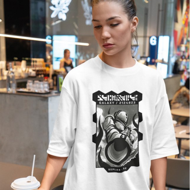 Camiseta Astronauta com Arma (Criador carregado)