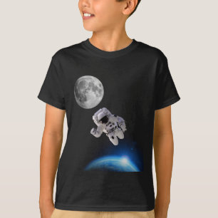 Camiseta Astronauta de Menino no Espaço