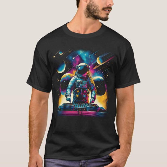 Camiseta Astronauta DJ DJing no Espaço EDM Funky Dance Club (Frente)