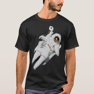 Camiseta Astronauta Em Grande Espaço
