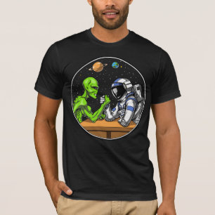 Camiseta Astronauta Espacial Alienígena Braço Luta Engraçad