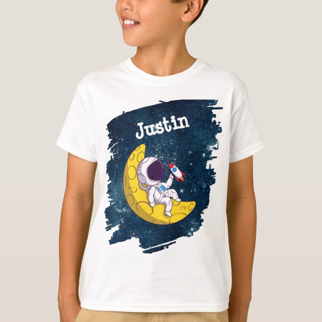 Camiseta Astronauta Personalizado na Lua com Foguete (Frente)