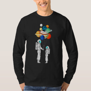 Camiseta Astronauta Planetas de Balões Espaciais Estrelas d