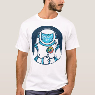 Camiseta Astronauta segurando doces com galáxia e universo
