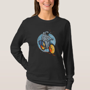 Camiseta Astronauta Sobre O Ciclismo Da Bicicleta Até O Eng