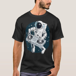 Camiseta Astronauta Tocando Turntables DJ em Estrelas Espac