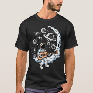 Camiseta Astronauta tocando violão