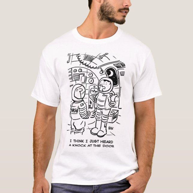 Camiseta Astronautas em Nave Espacial Ouvem Batidas (Frente)