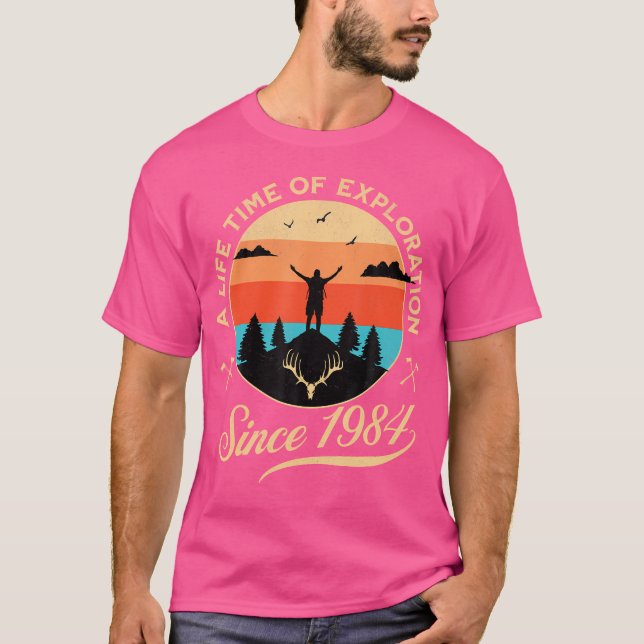 Camiseta Ataques de Aventura de Aniversário de Aniversário  (Frente)