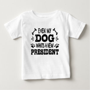 Camiseta Até meu cachorro quer um novo presidente