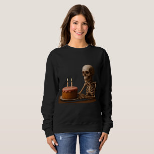 Camiseta Até os Esqueletos Merecem uma Fatia de Aniversário