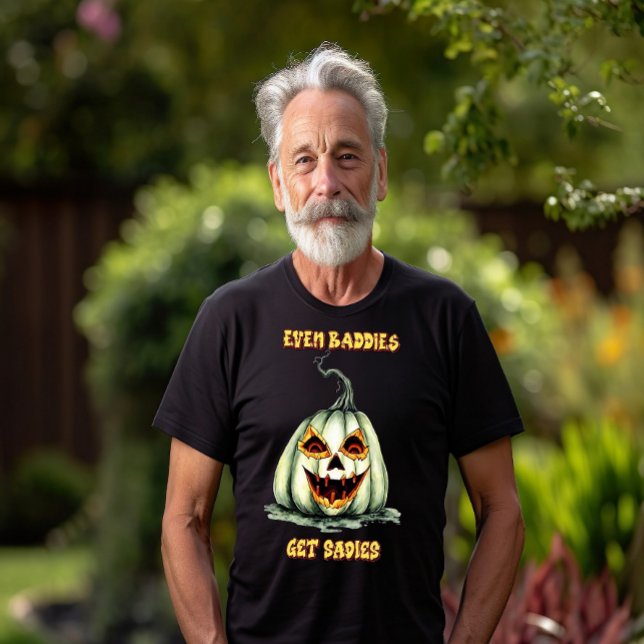 Camiseta Até Os Morcegos Recebem Pumpkin Mau de Morcegos (Criador carregado)