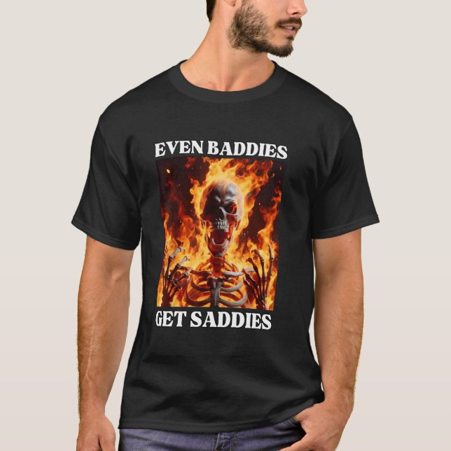 Camiseta Até Os Morcegos Têm Duros Engraçados E Engraçados  (Frente)