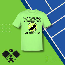 Camiseta Atenção Um Nascer De Caramelo De Pickleball Hoje E