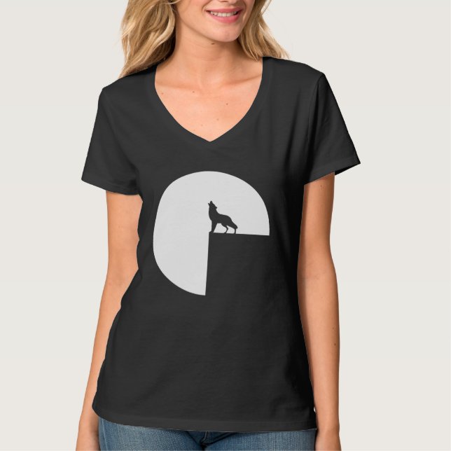 Camiseta Atmospheric Wolf Howling at the Full Moon  1 (Frente)
