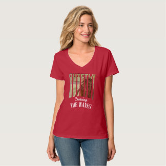 Camiseta Atravessando Calmamente As Ondas - Thiet Kue Sóng