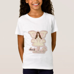 Camiseta Atrevo-me a acreditar... na boneca da menina