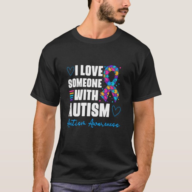 Camiseta Autismo Azul Eu amo Alguém com Conscientização do  (Frente)