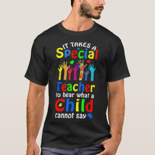 Camiseta Autismo - É Preciso Um Professor Especial Para Ouv