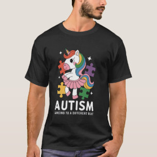 Camiseta Autismo Unicórnio Dançando em um Ritmo Diferente A