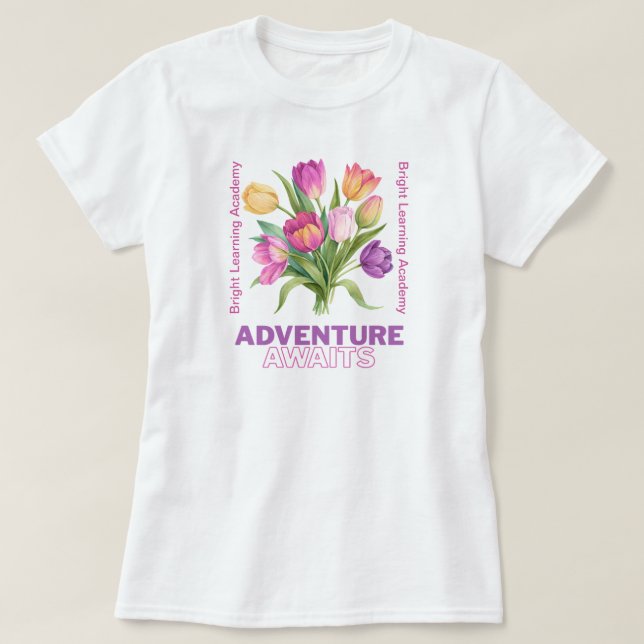 Camiseta Aventura Aguarda Professora De Espírito Escolar (Frente do Design)