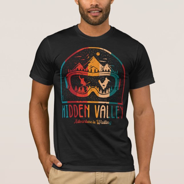 Camiseta Aventura de Esqui de Vale Oculto Retroativo (Frente)