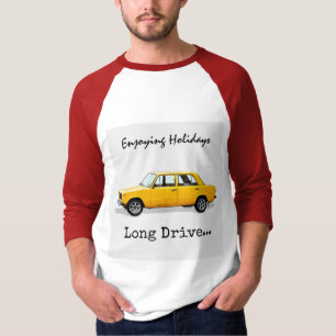 Camiseta Aventura de Férias de Carro Amarelo Tema de Viagem