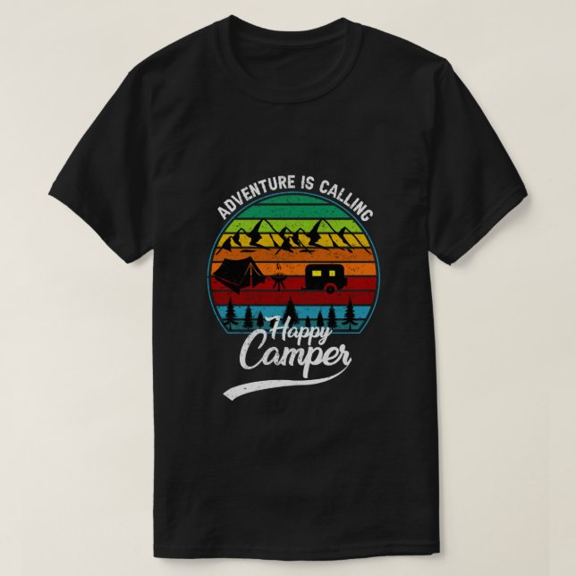 Camiseta Aventura Está Chamando - Feliz Acampamento (Frente do Design)