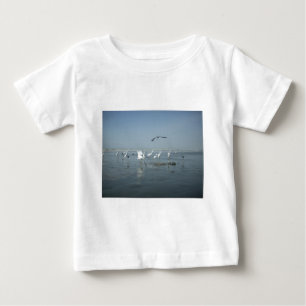 Camiseta Aves brancas alimentam hakuna matata.JPG