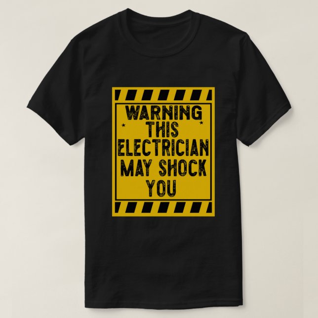 Camiseta Aviso A Este Eletrônico Pode Te Chocar (Frente do Design)