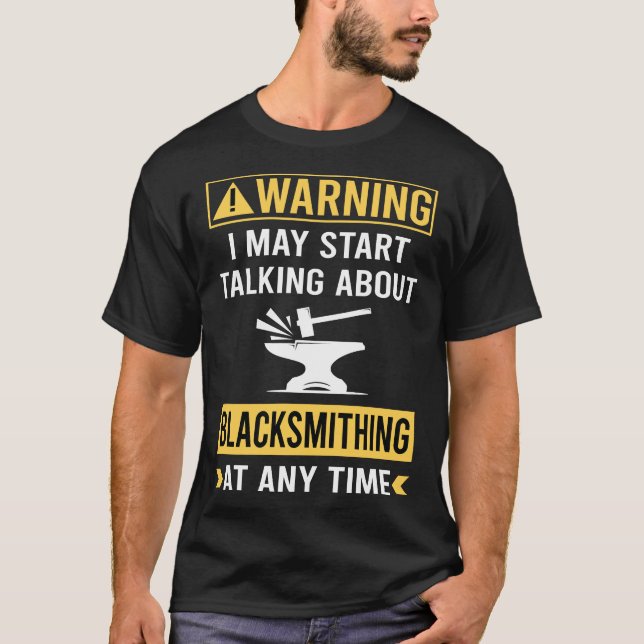 Camiseta Aviso Divertido Ferreiro Ferraria (Frente)