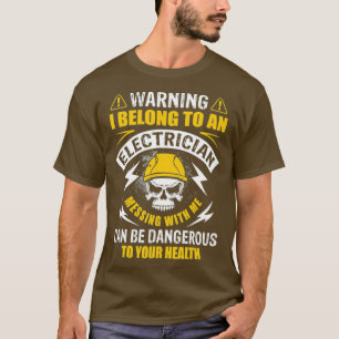 Camiseta Aviso Que Pertenço À Namorada Eletrônica Esposa