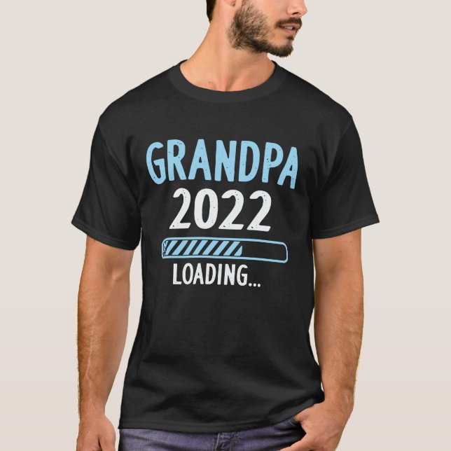 Camiseta Avô 2022 Carregando Anúncio De Gravidez Engraçado (Frente)