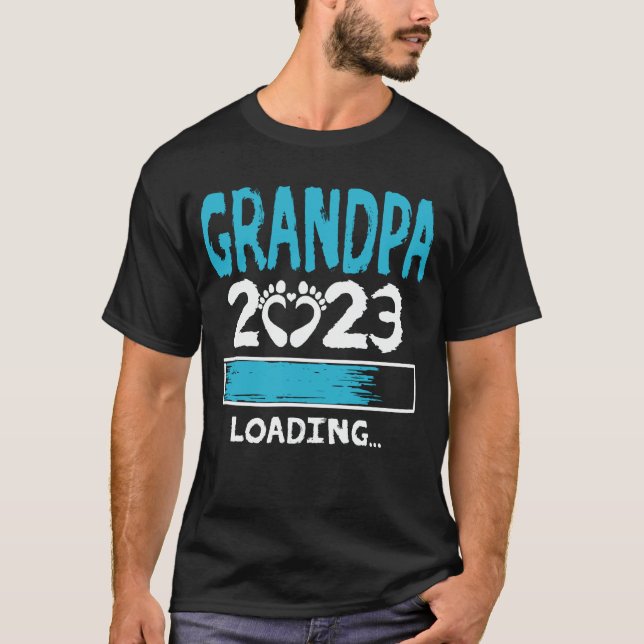 Camiseta Avô 2023 Carregando o Avô Novo para ser (Frente)