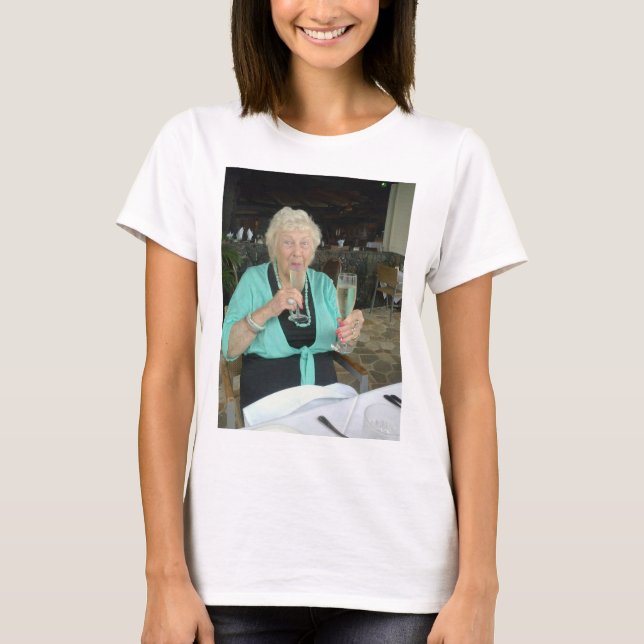 Camiseta avó e seu aniversário (Frente)