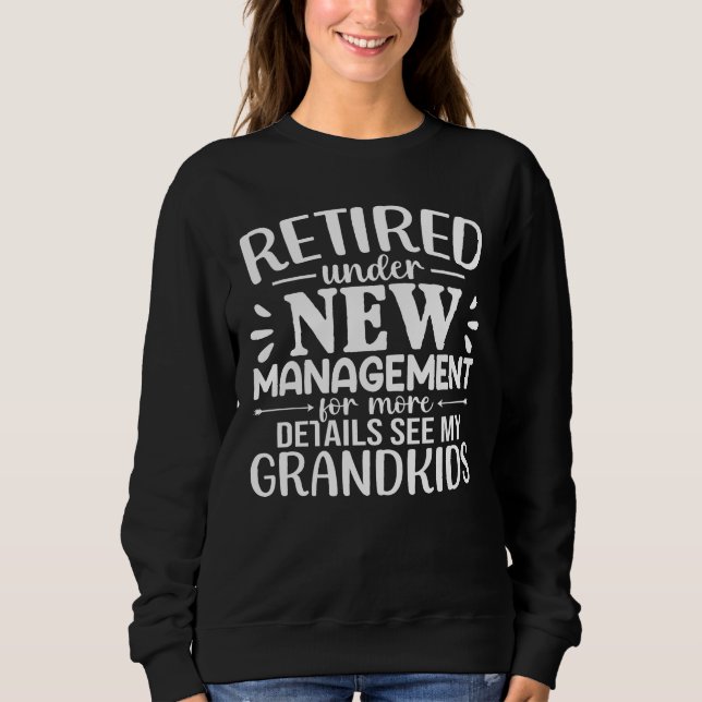 Camiseta Avó Engraçada Aposentada Sob Nova Administração (Frente)