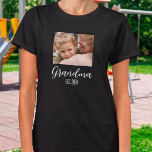 Camiseta Avó Estabeleceu Texto Branco Minimalista em Letra