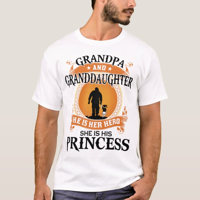 Camiseta Avô-neta... O herói dela... Ela é sua princesa. (Frente)