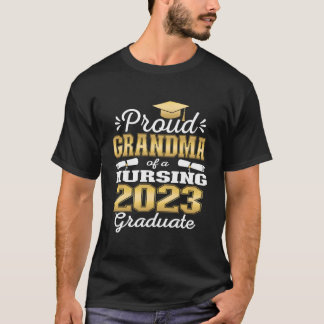 Camiseta Avó Orgulhosa Turma De 2023 Graduada Em Enfermagem
