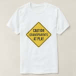 Camiseta Avós no Play Funny<br><div class="desc">Os avós só querem divertir-se! Esta design expressa humor linguado na bochecha em homenagem aos avós de todos os lugares. Excelente para viagens de campo,  centros de mais velho,  parques de campismo,  férias ou apenas sentado em volta da casa aproveitando a vida.</div>