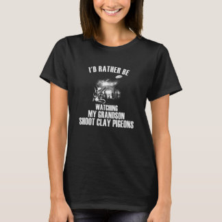 Camiseta Avós, Preferencialmentes, assistindo meu neto atir