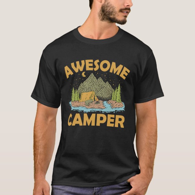 Camiseta Awesome Camper Camping Hiking lover Campsite Hike (Frente)