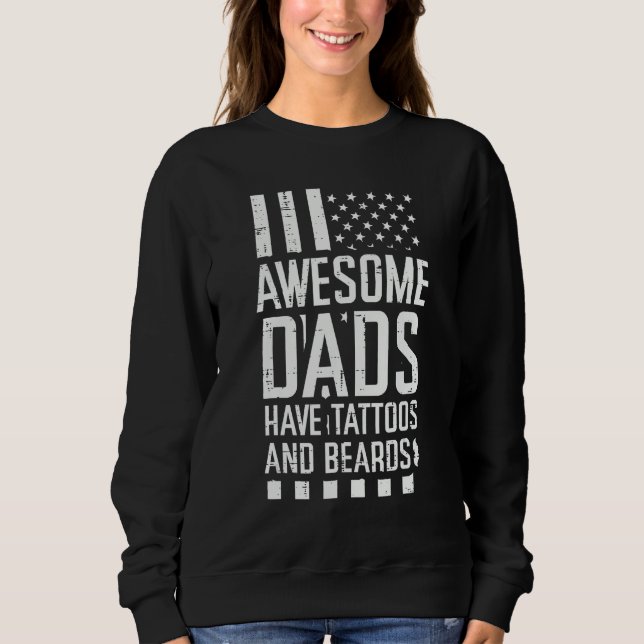 Camiseta Awesome Dads Tattoos Beards US Flag Fathers Day Pa (Frente)