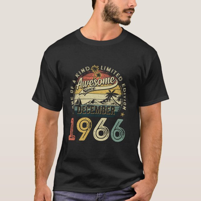 Camiseta Awesome Since December 1966 59 Years Old 59th Birt (Frente)