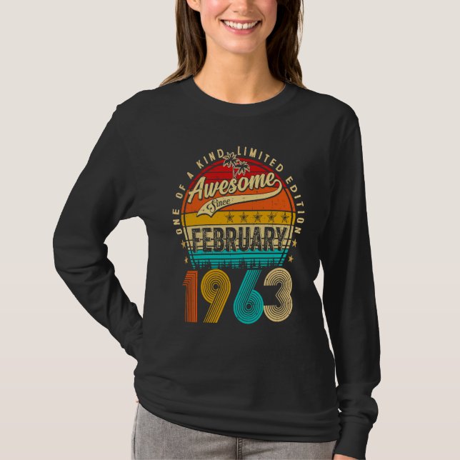 Camiseta Awesome Since February 1963 60 Years Old 60th Birt (Frente)