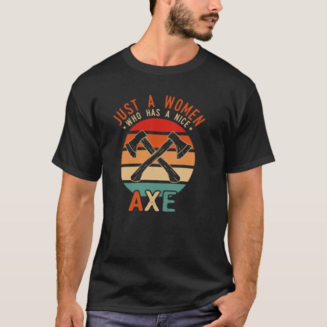 Camiseta Ax Retro Beer & Ax Jogando O Que Pode Dar Errado (Frente)