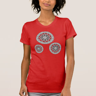 Camiseta Aztec encontra-se com a Alienígena de saia-escura